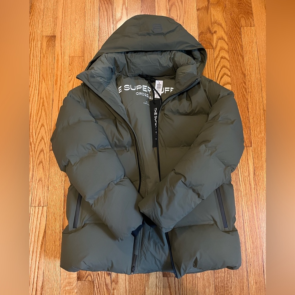 Brand New w/Tags Aritzia SuperPuff Coat